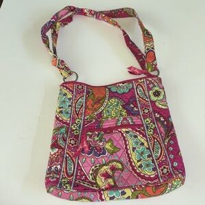 VERA BRADLEY Quilted Hipster Crossbody Pink Swirls Paisley Floral Purse
